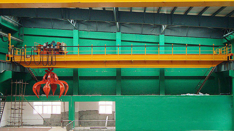 Waste Lifting Automated Refuse Crane
